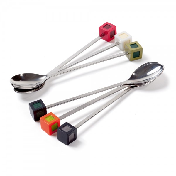 Set of 6 stainless steel teaspoons. Set of 6 stainless steel teaspoons.